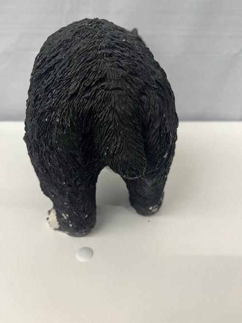 Bear on all fours small