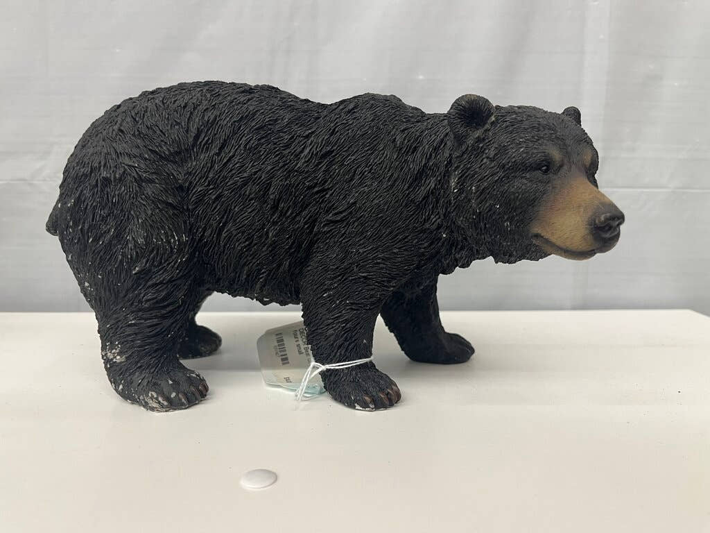 Bear on all fours small