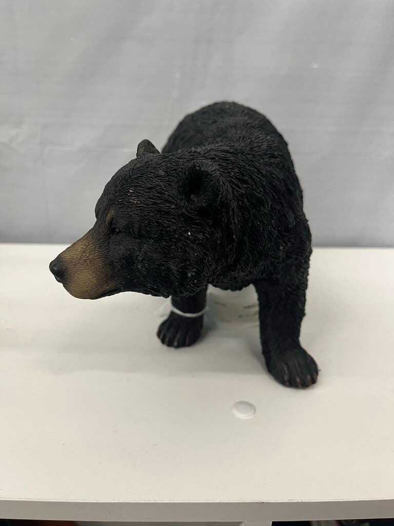 Bear on all fours small