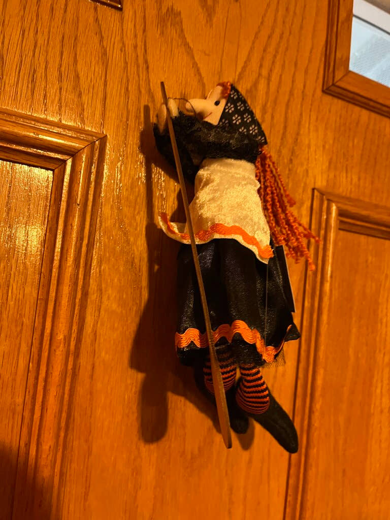 Gallerie II Light-Up Black Feather Mask