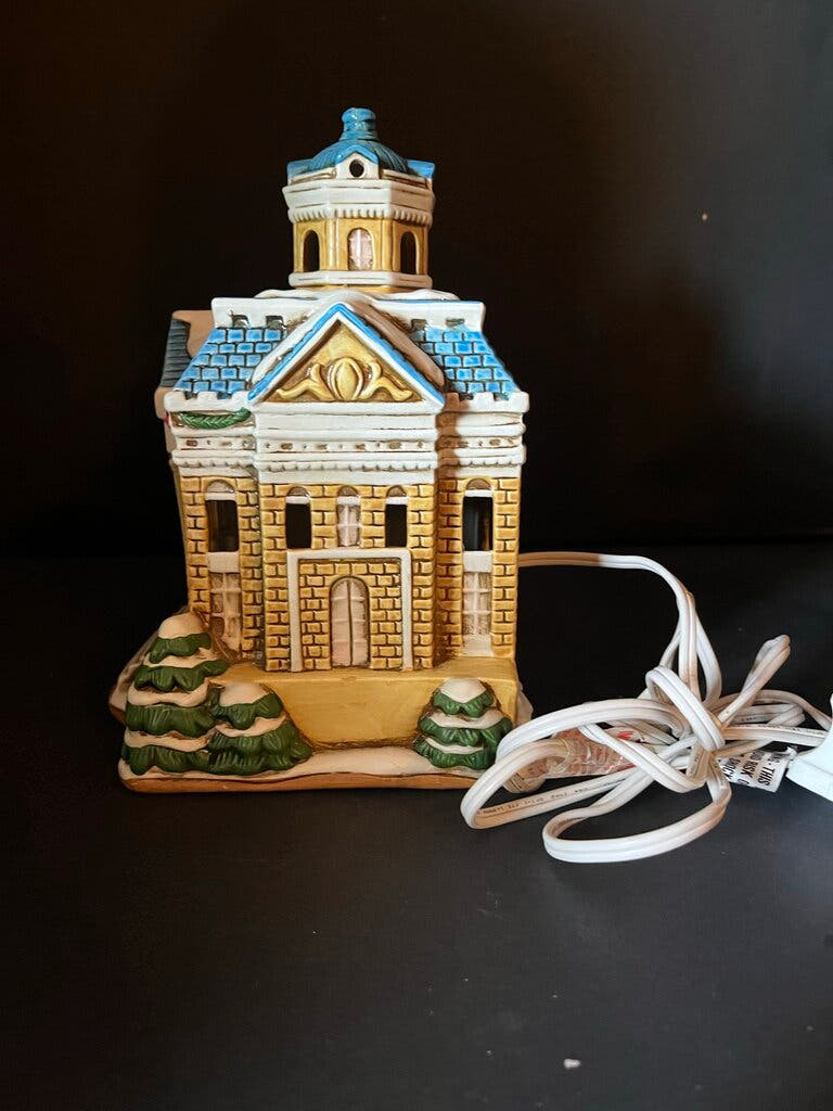 County Court House Electric Light