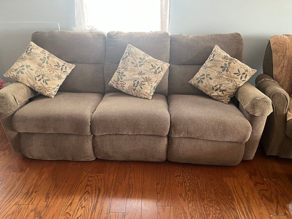 Reclining Sofa with Cushions