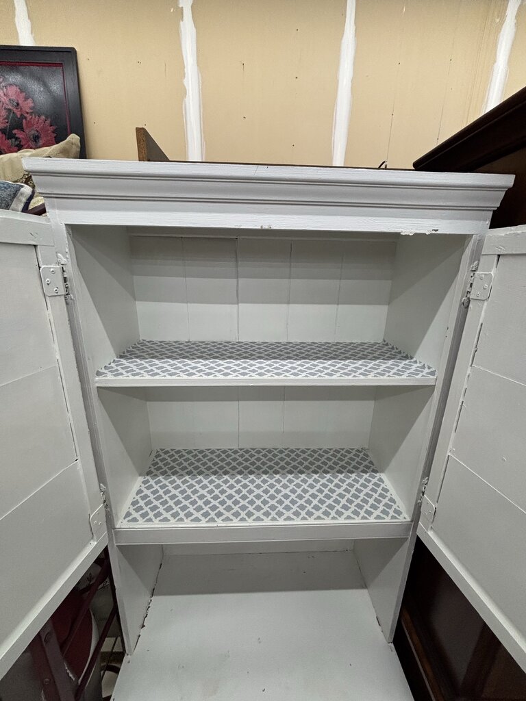 White Hutch