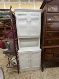 White Hutch