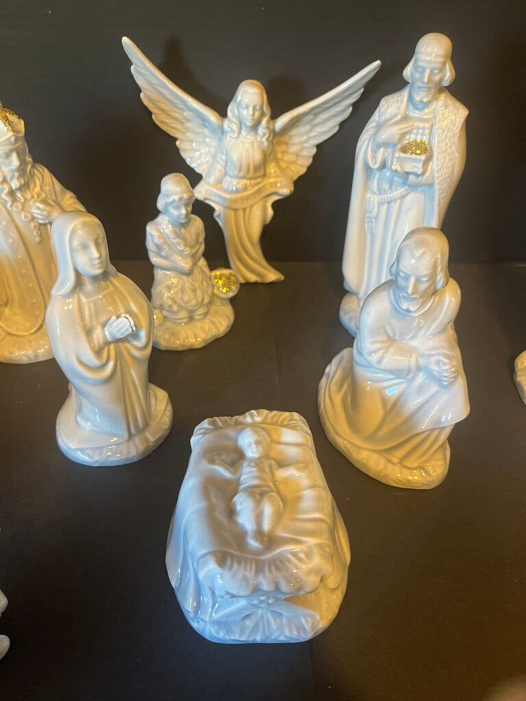 16 pc Nativity Figurine Set