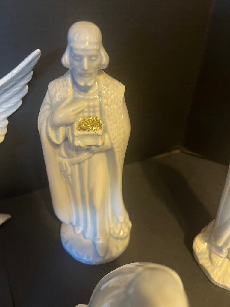 16 pc Nativity Figurine Set