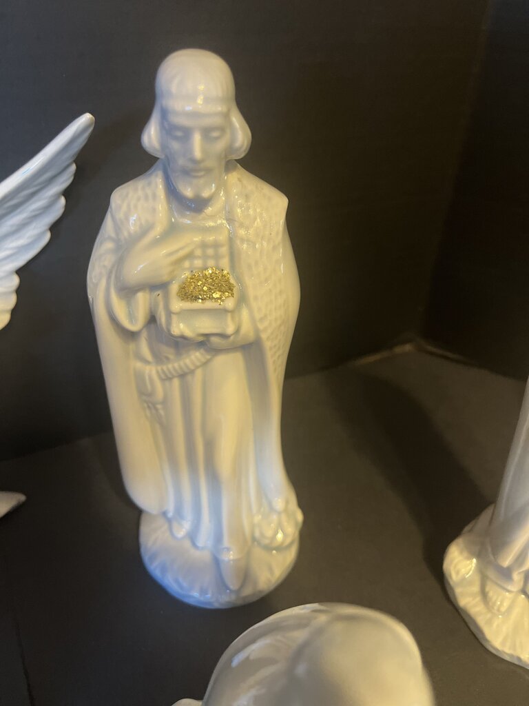 16 pc Nativity Figurine Set