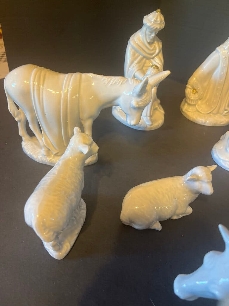 16 pc Nativity Figurine Set