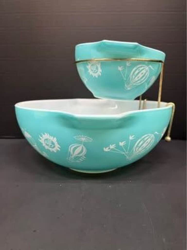 Pyrex Balloons Chip & Dip Set