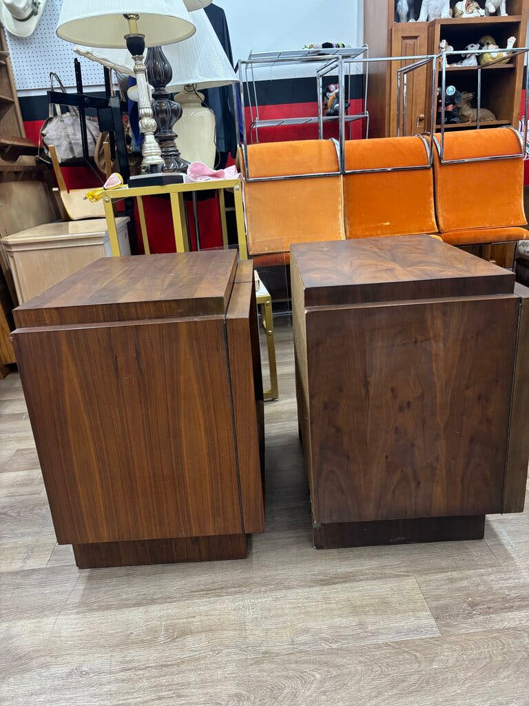 Pair Tobago Nightstands
