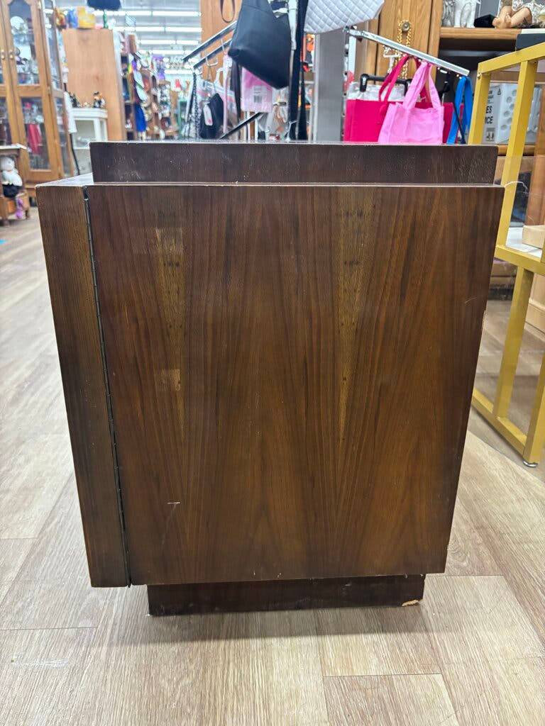 Pair Tobago Nightstands
