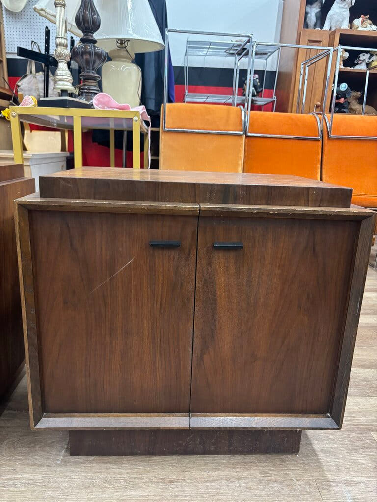 Pair Tobago Nightstands
