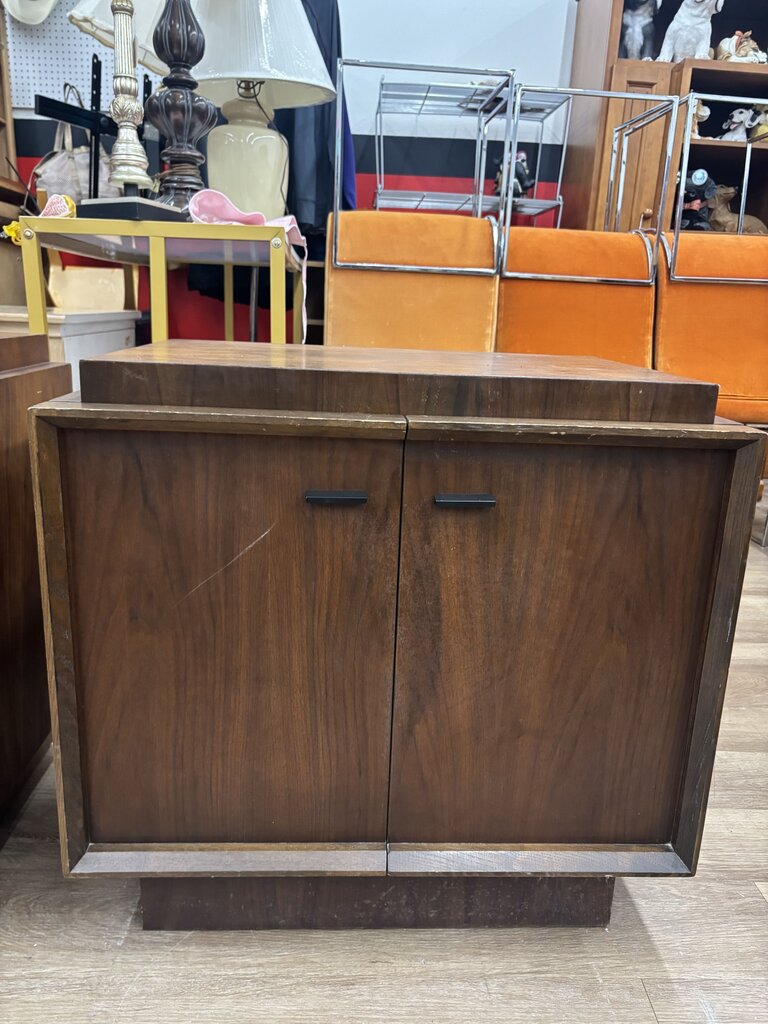 Pair Tobago Nightstands