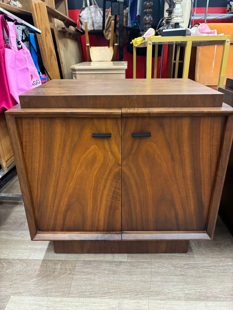 Pair Tobago Nightstands