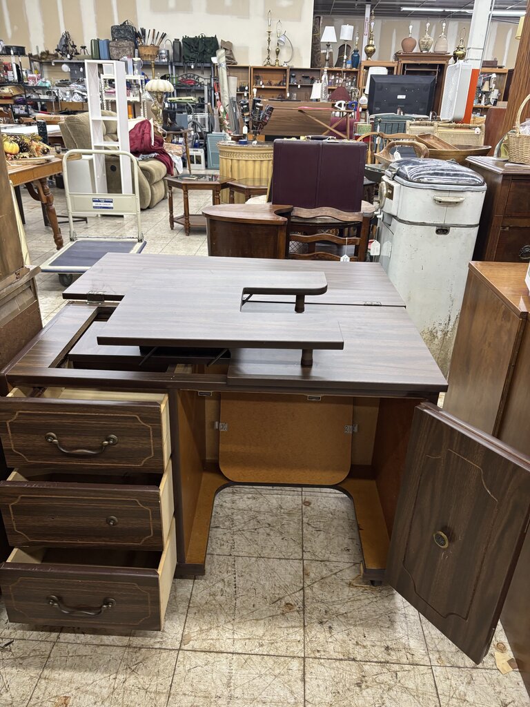 Vntg Hideaway Sewing Table