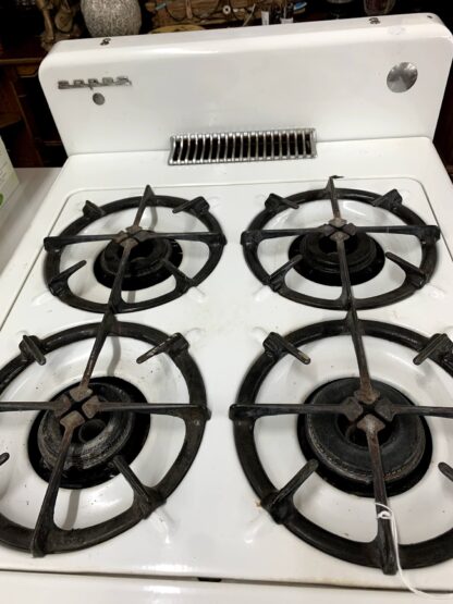 Vintage White Oven/Stove - Image 2