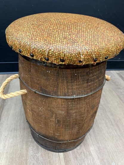 Vintage Barrel Seat - Image 3